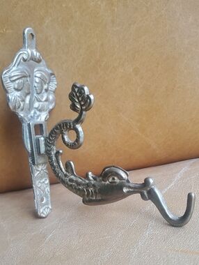 Antique Brass Ornate Romeo Juliet Lamp Mirror Hanger Wall Hook Coat Rack